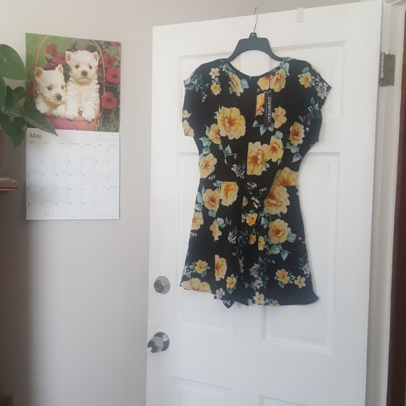 11. Papermoon romper Black - Picture 2 of 5